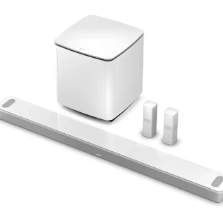 Bose Smart Soundbar 900 blanc Connectivité polyvalente élégant plateau supérieur en verre trempé